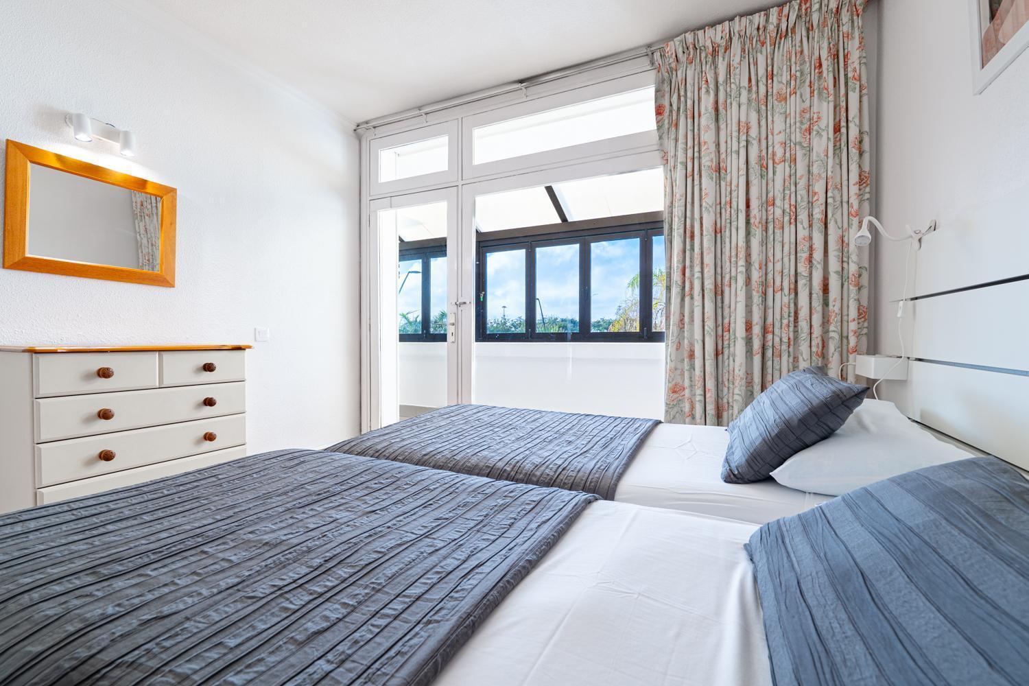 Apartamento Azahara อาโรนา ภายนอก รูปภาพ